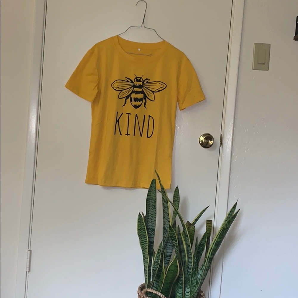 Bee Graphic Tee